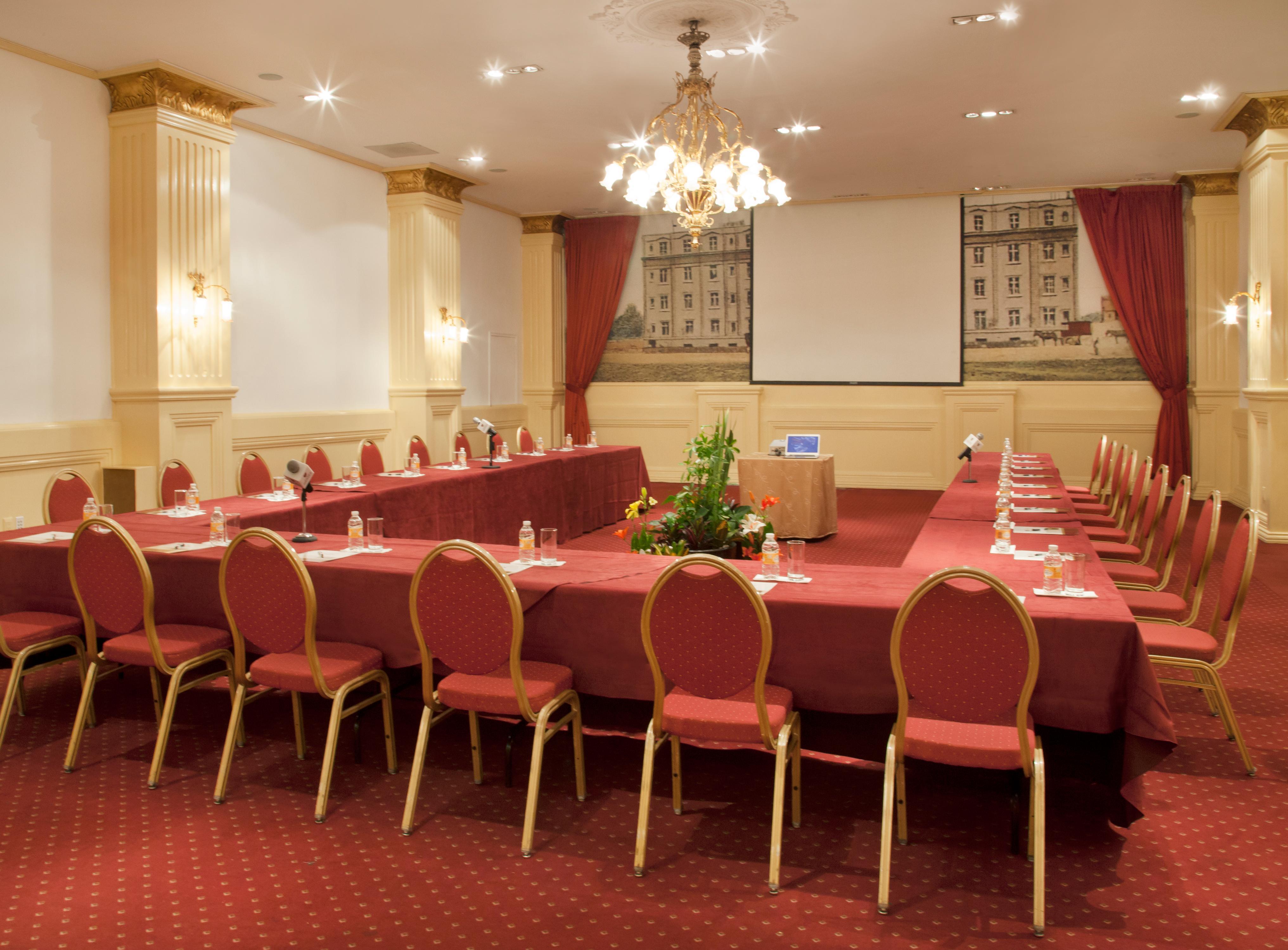 โรงแรมเจเนเว เม็กซิโกซิตี้ ภายนอก รูปภาพ The conference room