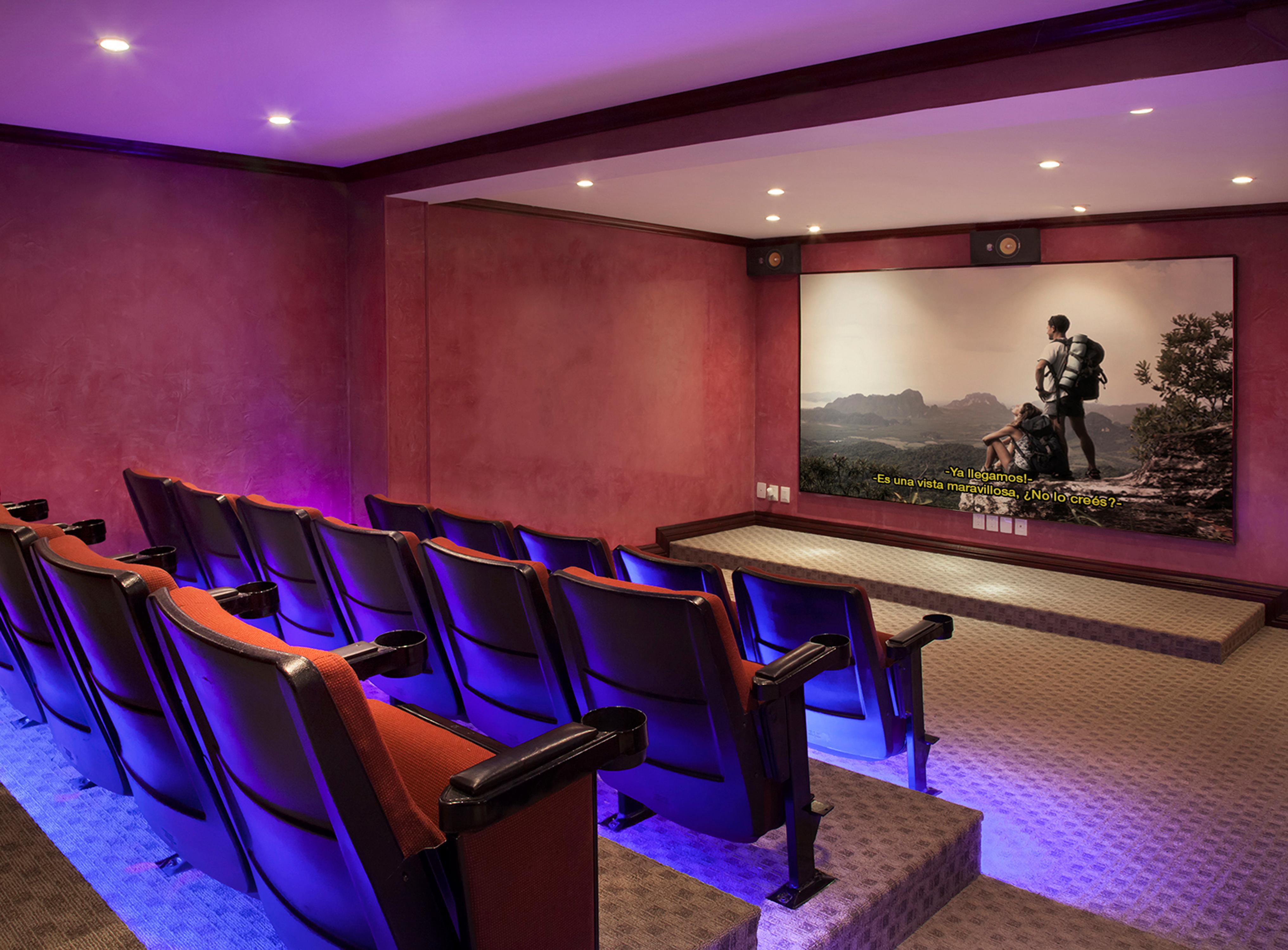 โรงแรมเจเนเว เม็กซิโกซิตี้ ภายนอก รูปภาพ A home theater